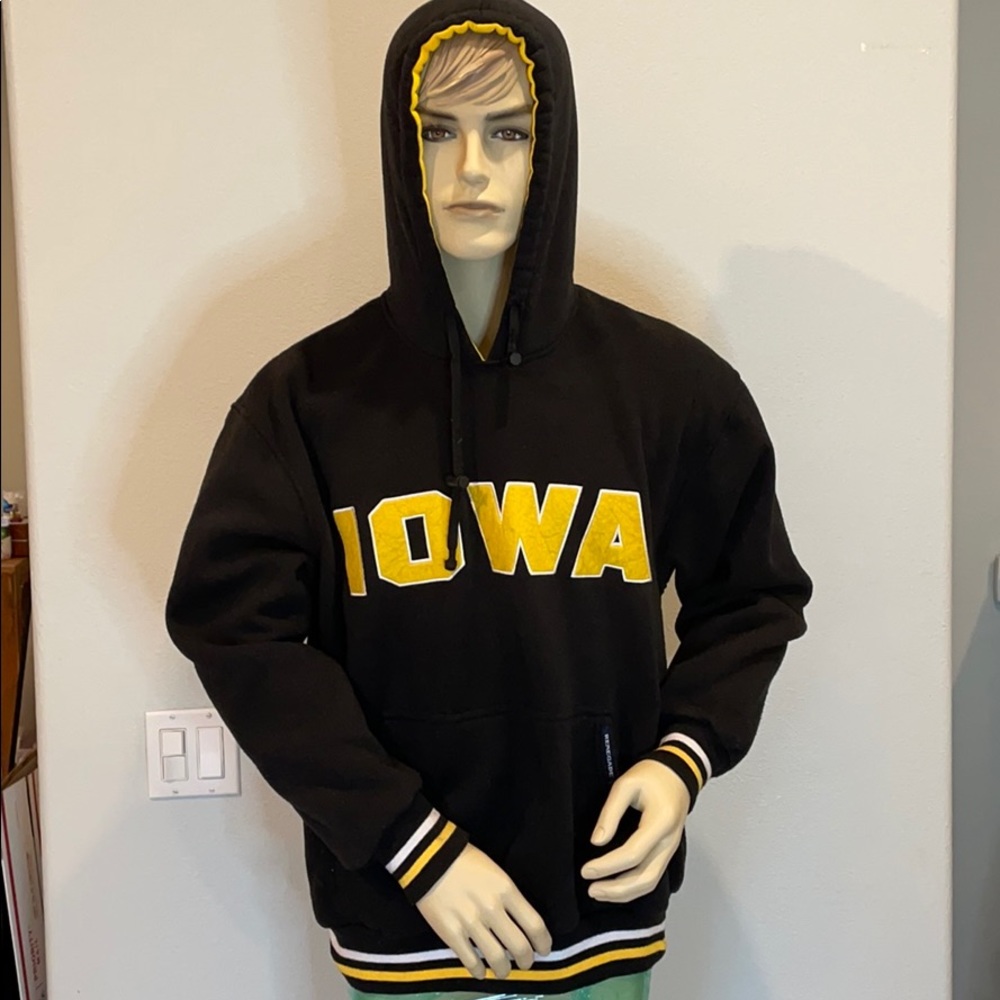 Renegade Men’s Iowa Hoodie Size Large